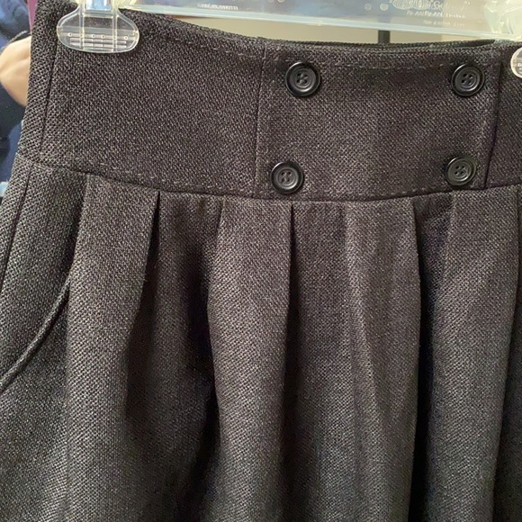 BCBGeneration high waisted skirt - with pockets! - sz 8 - Picture 2 of 4